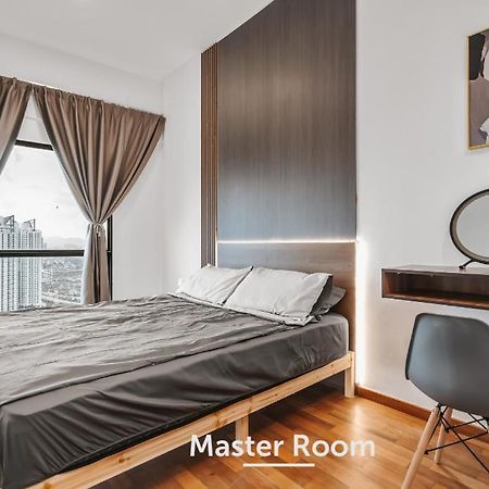 Nowhere 2Br & 2Bath Apartment With Balcony @ Reizz Residences Kuala Lumpur Extérieur photo