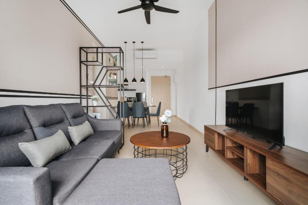 Nowhere 2Br & 2Bath Apartment With Balcony @ Reizz Residences Kuala Lumpur Extérieur photo